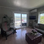 Bryggehage - *